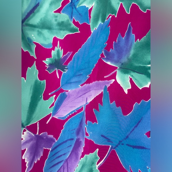 Vintage Vera Neumann Maple Leaf Scarf - Picture 4 of 7